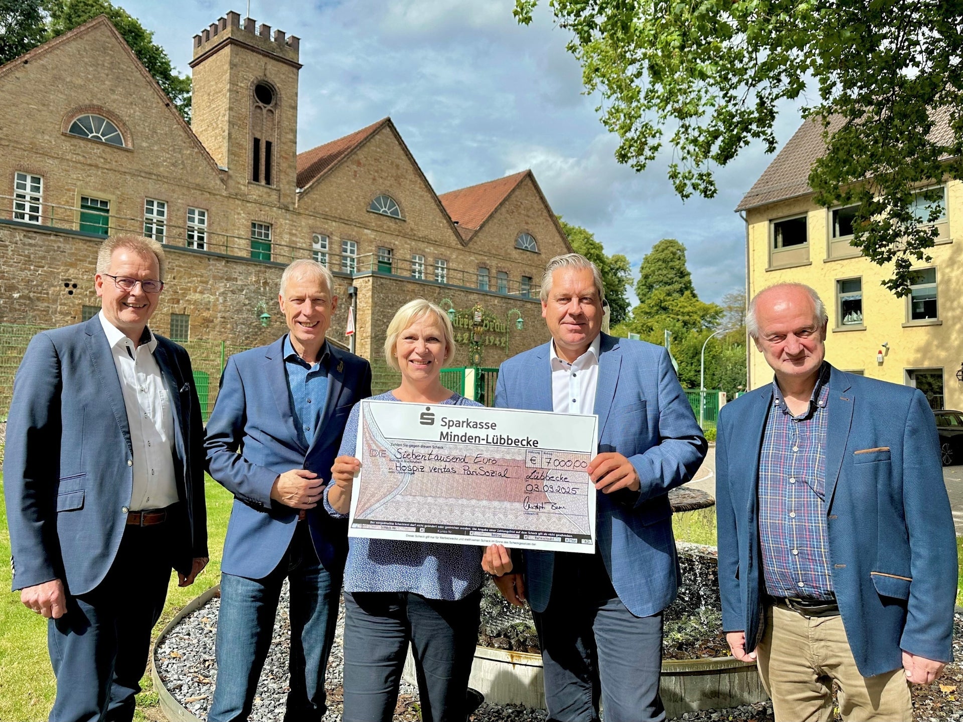 Tag des Bierbrunnens 2025 bringt 7.000 € für das Hospiz